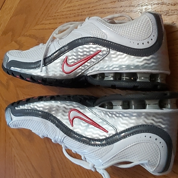 Nike REAX - Picture 2 of 4